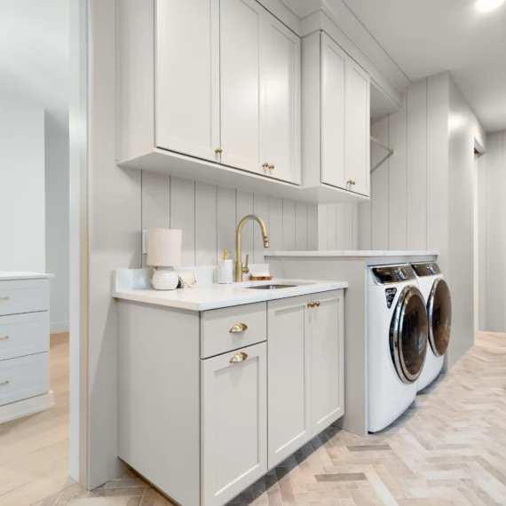 CAPSTONE DESIGN + BUILD