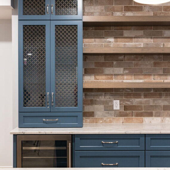 CAPSTONE DESIGN + BUILD