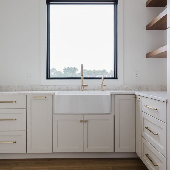 CAPSTONE DESIGN + BUILD