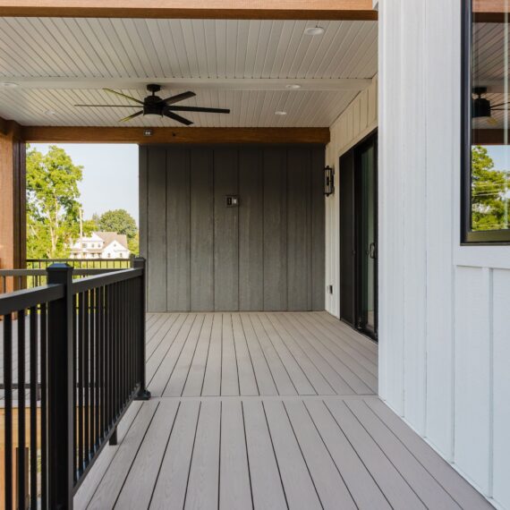 CAPSTONE DESIGN + BUILD
